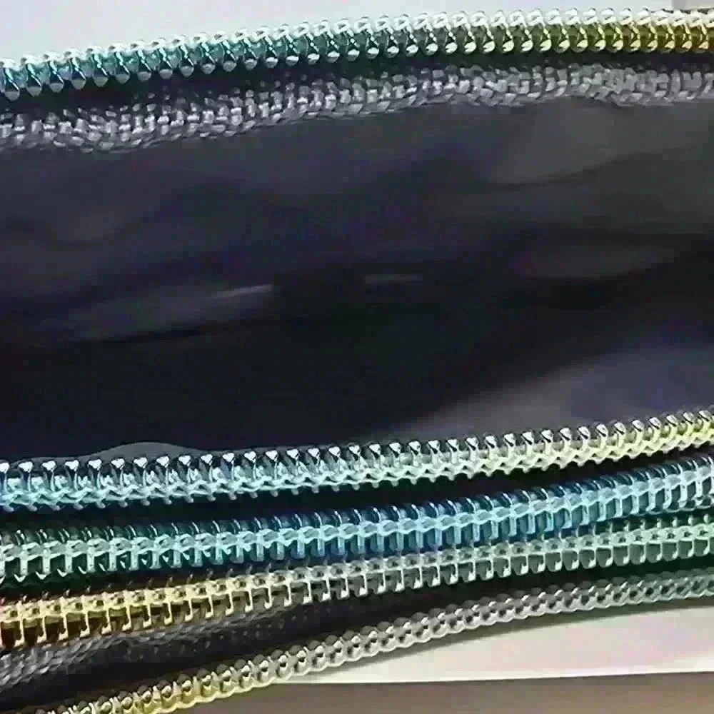 NWOT Fabulous Women's Clutch - Picture 7 of 7